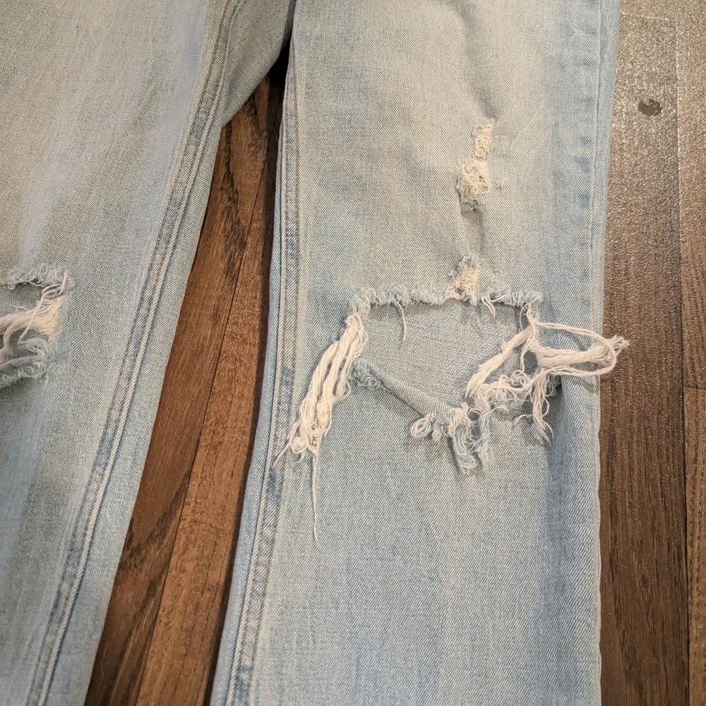 Abercrombie & Fitch Women High Rise Light Blue Jeans - Picture 3 of 8